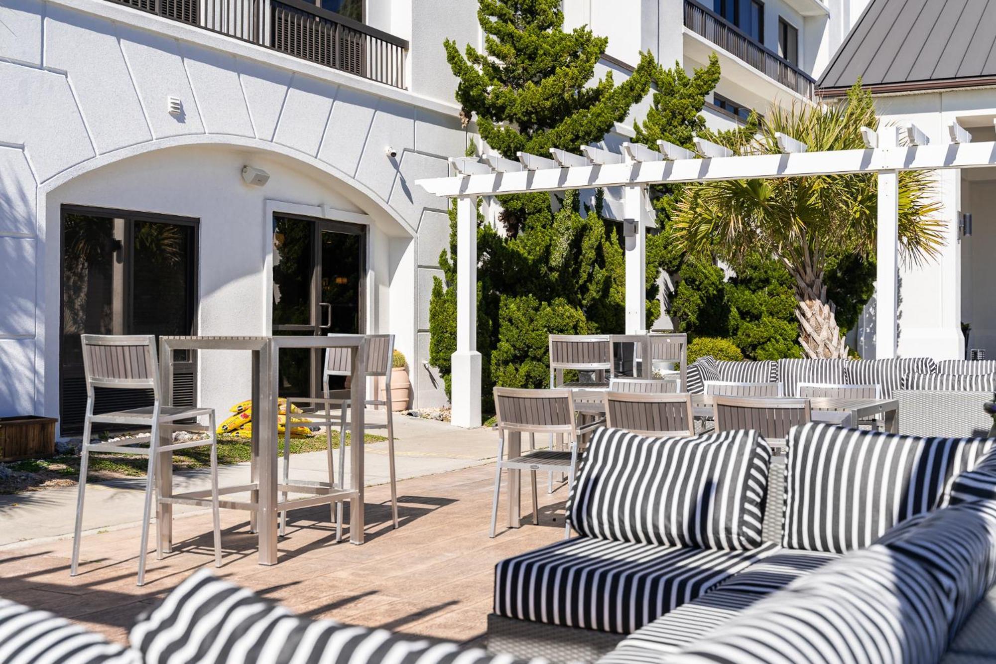 פיין נול שורס Hotel Alice מראה חיצוני תמונה