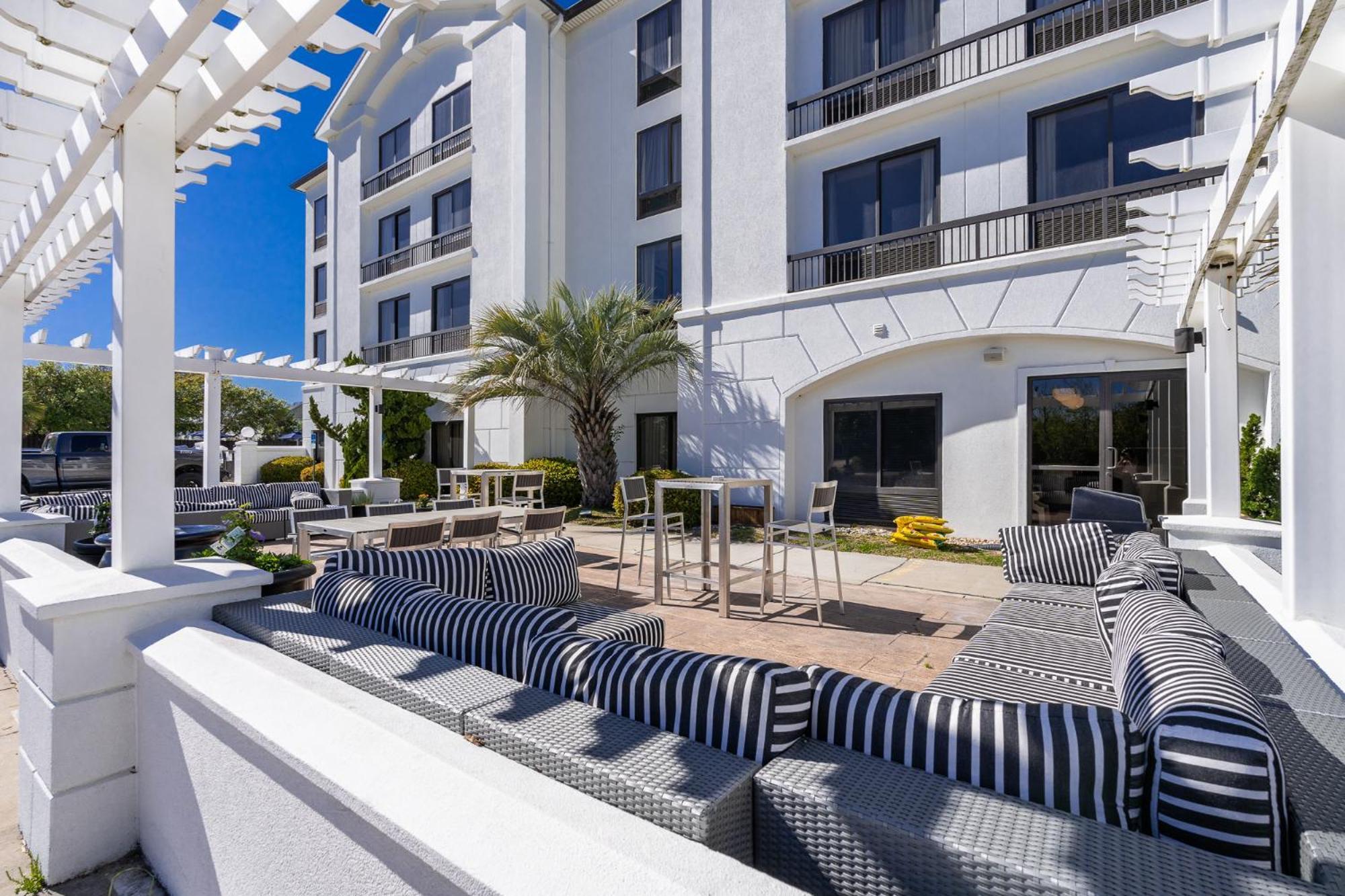פיין נול שורס Hotel Alice מראה חיצוני תמונה