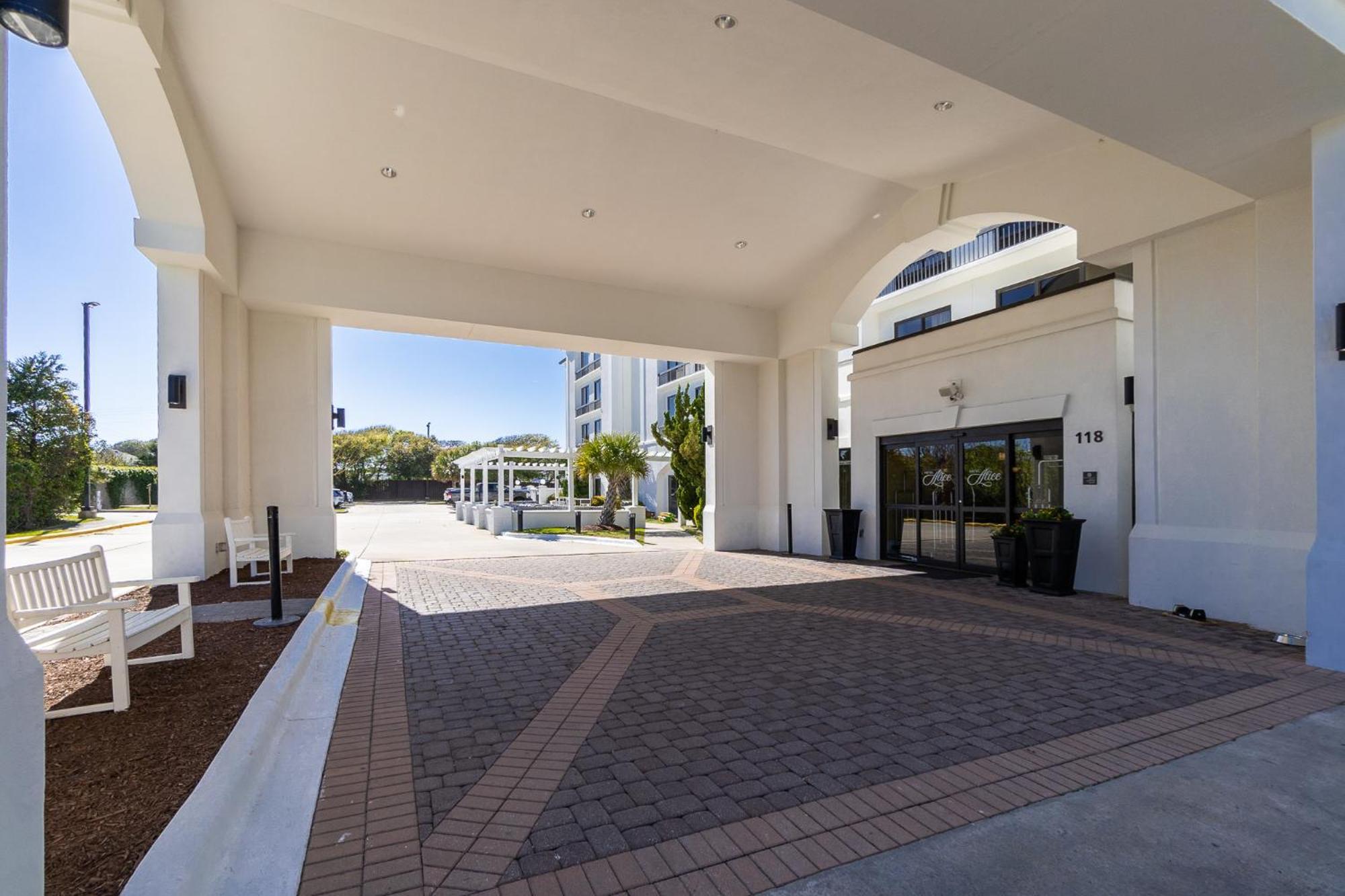 פיין נול שורס Hotel Alice מראה חיצוני תמונה